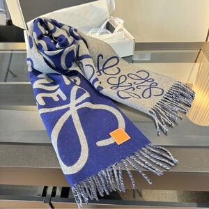 Loewe Scarf